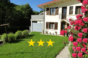 Gîte 1805Bis Montagnes du Jura avec Spa et Sauna classé 3 étoiles Foncine-Le-Haut